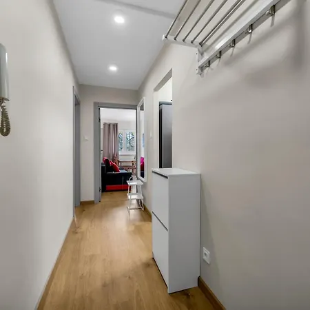 Metro Wawrzyszew Comfort By Bookinghost Варшава