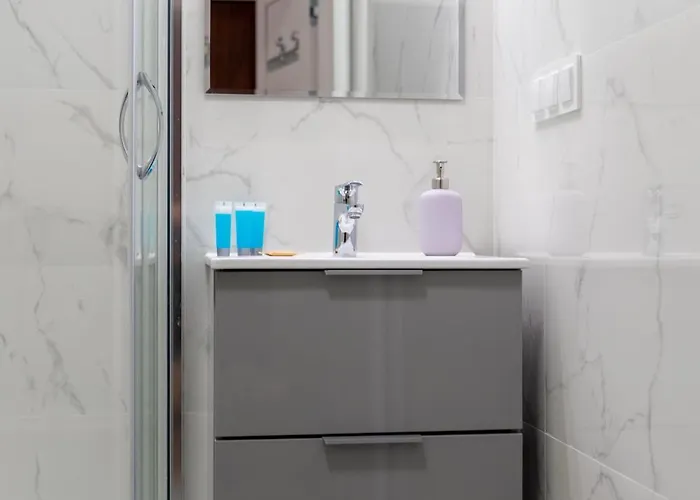 Metro Wawrzyszew Comfort By Bookinghost Apartamento *