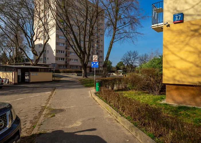 Metro Wawrzyszew Comfort By Bookinghost