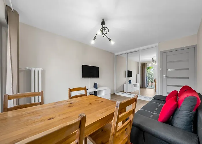 Metro Wawrzyszew Comfort By Bookinghost *