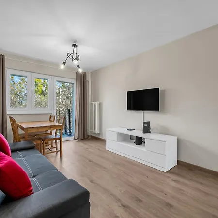 Metro Wawrzyszew Comfort By Bookinghost Apartment *